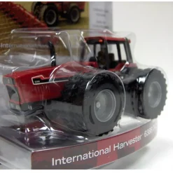 1/64 International Harvester 6388 with Front & Rear Duals