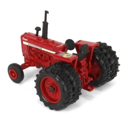 1/64 International Harvester Farmall 1456 with Rear Duals & FFA Logo