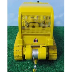 1/25 International Harvester 175 Crawler/Dozer with Demolition Bucket & Winch