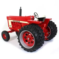 1/8 International Harvester 1066 Wide Front with Duals, 2019 PA Farm Show Edition