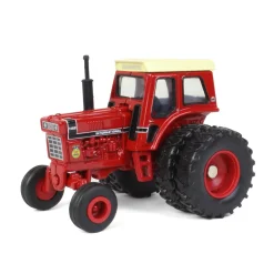 1/64 International Harvester 1466 Black Stripe Wide Front with FFA Logo