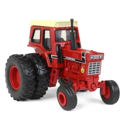 1/64 International Harvester 1466 Black Stripe Wide Front with FFA Logo