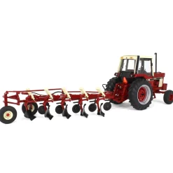 1/16 International Harvester 986 with Cab & 720 Plow, ERTL Precision Heritage Series