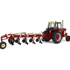 1/16 International Harvester 986 with Cab & 720 Plow, ERTL Precision Heritage Series