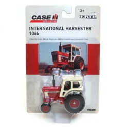 1/64 International Harvester 1066 with Cab by ERTL
