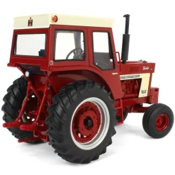 1/16 International Harvester 1066 with Cab, ERTL Prestige Collection