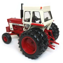 1/16 International Harvester 1066 Cab with Duals, ERTL Prestige Collection