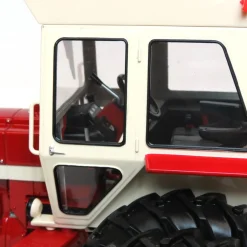 1/16 International Harvester 1066 Cab with Duals, ERTL Prestige Collection
