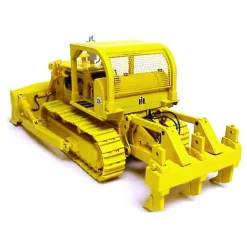 1/25 International TD-25 Industrial Yellow Crawler by First Gear