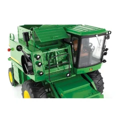 1/16 John Deere 7720 Titan II Combine with Corn & Grain Heads, ERTL Prestige Select #4