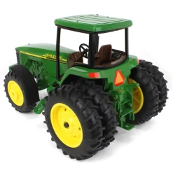 1/16 John Deere 8310 Tractor with Rear Duals, 1999 Farm Show Edition