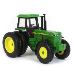 1/64 John Deere 4850 Tractor with FFA Logo by ERTL