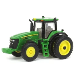 1/64 John Deere 7730 Tractor with Rear Duals & FFA Logo