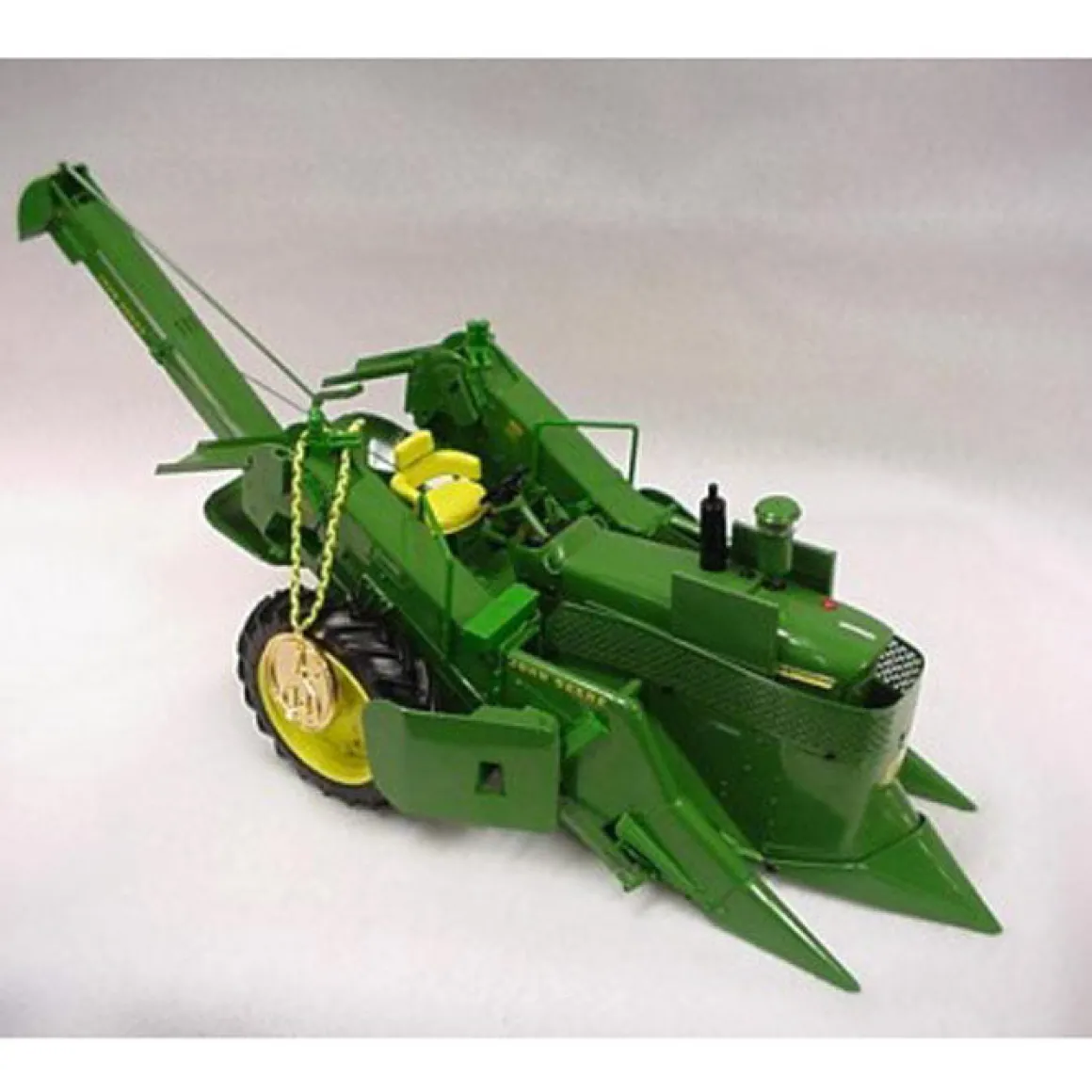 1/16 John Deere 4020 Tractor with 237 Corn Picker, ERTL Precision Classics #14