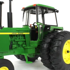 1/16 John Deere 4430 Wide Front Tractor with Rear Duals, ERTL Prestige Collection