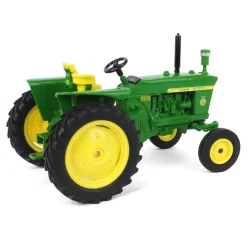 1/16 John Deere 2010 Wide Front w/ Rear Fenders & FFA Logo