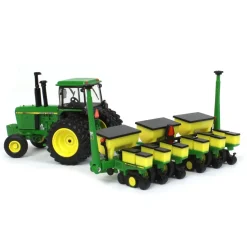 1/64 John Deere 4450 with 7200 Planter, ERTL Prestige Collection