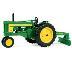 1/16 John Deere 720 with Blade