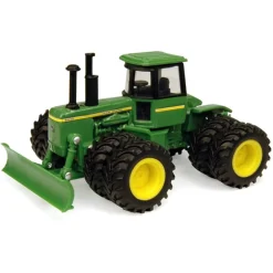 1/64 John Deere 8630 with Duals and Blade by ERTL
