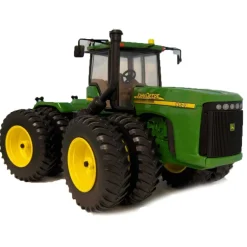 1/16 John Deere 9620 with Duals & 1/64 Gold John Deere 9620