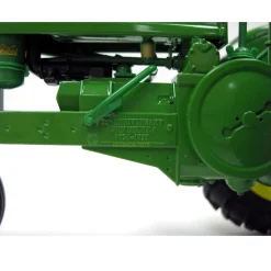 1/16 John Deere A Styled 75th Anniversary Collector Edition Tractor with DVD