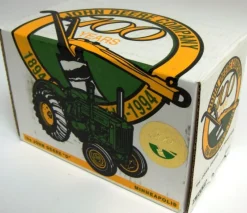 1/16 John Deere Model D Tractor, 100 Years Green Minneapolis Edition
