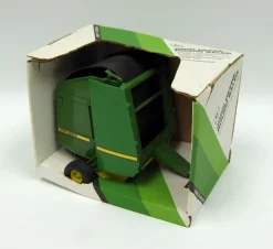 1/16 John Deere Round Baler in Old Style Box