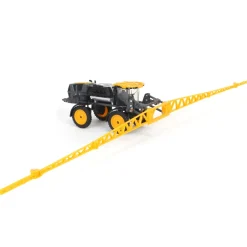 1/64 John Deere Semi with Lowboy Trailer & Hagie STS12 Sprayer