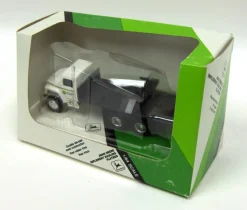 1/64 John Deere Tandem Axle Implement Hauling Flatbed Truck