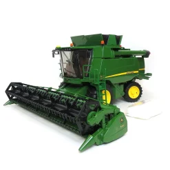 1/16 John Deere T670i Combine by Bruder