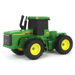 1/64 John Deere 4WD Tractor, ERTL Collect N Play