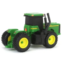 1/64 John Deere 4WD Tractor, ERTL Collect N Play