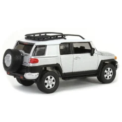 1/64 Johnny Lightning Classic Gold 2022 Release 3A - 2007 Toyota FJ Cruiser, Titanium Silver