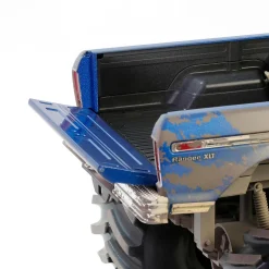 1/18 Kings of Crunch Bigfoot #1, 1974 Ford F-250 Monster Truck with 66-Inch Tires, Dirty Version
