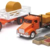 1/43 Kubota Farm Tractor Play Set with Truck, Trailer & Bales