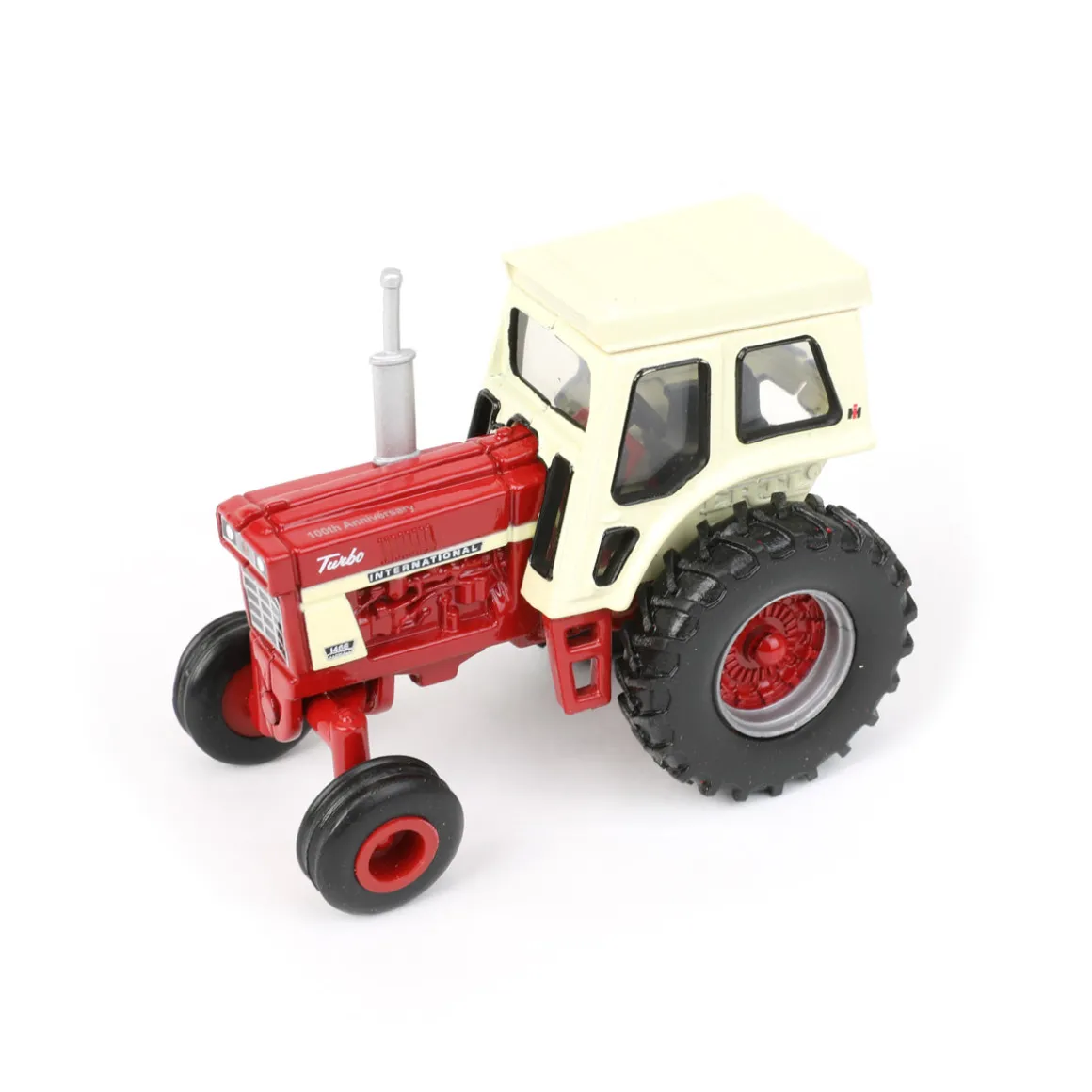 1/64 Limited Edition Farmall 100th Anniversary Set