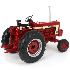 1/16 Limited Edition Farmall 806, Farmall 100th Anniversary Edition