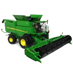 1/16 Limited Edition John Deere S780 Combine, ERTL Prestige Select