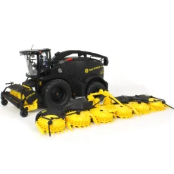 1/32 Limited Edition New Holland FR920 Yellow Bull Forage Harvester