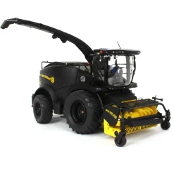 1/32 Limited Edition New Holland FR920 Yellow Bull Forage Harvester