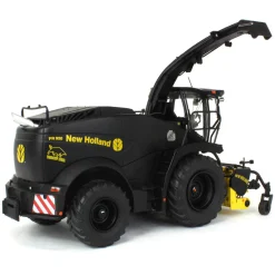 1/32 Limited Edition New Holland FR920 Yellow Bull Forage Harvester