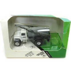 1/64 Liquid Fertilizer Spreader with Large Tires and Booms