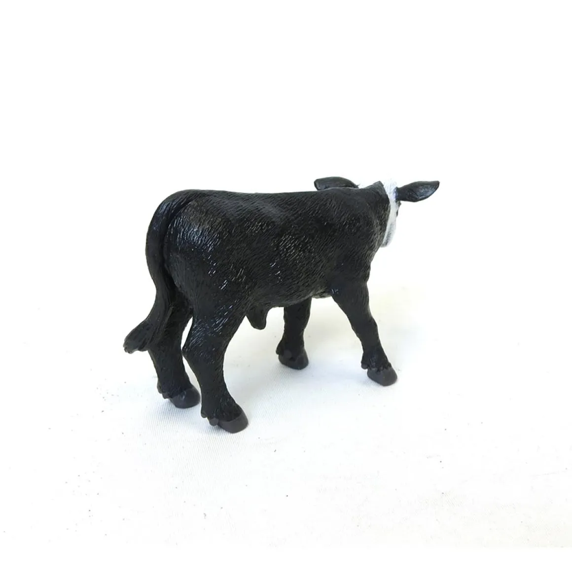 1/16 Little Buster Toys White Face Calf