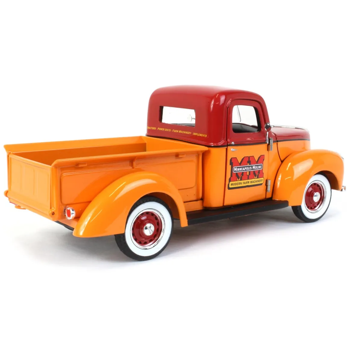 1/25 Minneapolis Moline 1940 Ford Pickup Truck