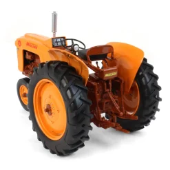 1/16 Minneapolis Moline 4 Star Narrow Front Tractor