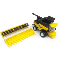 1/64 New Holland CR8.90 Combine with 2 Headers
