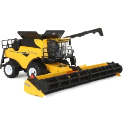 1/64 New Holland CR8.90 Combine with Corn & Grain Heads, ERTL Prestige Collection