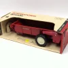 1/16 Red International Single-Axle Spreader