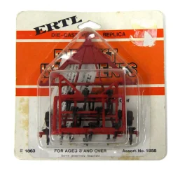 1/64 Red Wing Chisel Plow by ERTL