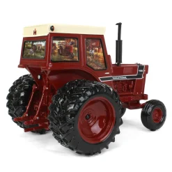 1/16 RESIN International Harvester 1466 Sculpture with Dave Barnhouse Farm Art